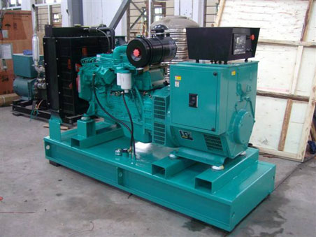 肃北200kw康明斯柴油发电机组图片 肃北200kw康明斯柴油发电机组图片